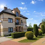 Appartement In Mi Dzywodzie With A Swimming Pool Międzywodzie