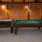In Mi Dzywodzie With A Swimming Pool Appartement *