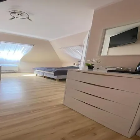 Apartmán In Mi Dzywodzie With A Swimming Pool