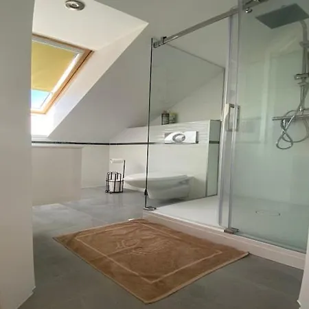 Luxury With Swimming Pool, *