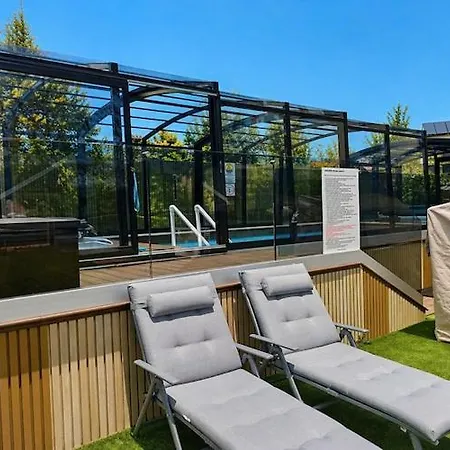 Apartament In Mi Dzywodzie With A Swimming Pool Międzywodzie